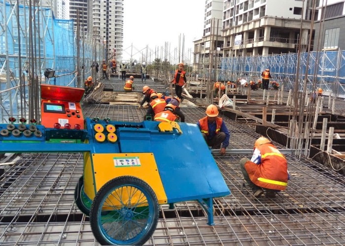 Máy bẻ đai tự động nhập số liệu máy chạy đều 