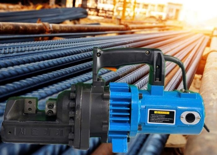 Máy cắt sắt thủy lực phi 25 Hàn Quốc cắt nhanh, gọn, an toàn. 